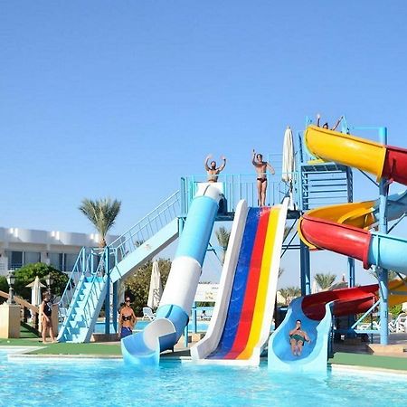 Queen Sharm Aqua Park Hotel Exterior photo