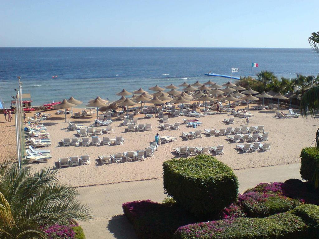 Queen Sharm Aqua Park Hotel Exterior photo