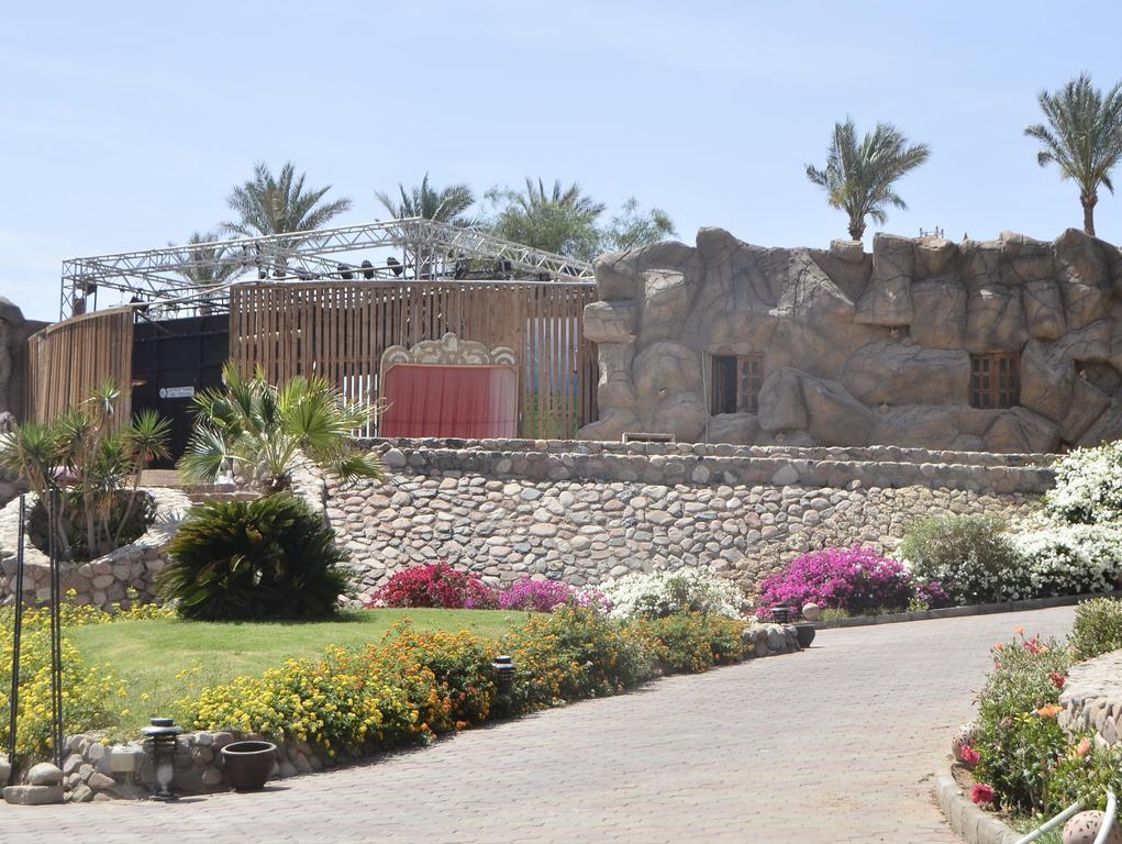 Queen Sharm Aqua Park Hotel Exterior photo